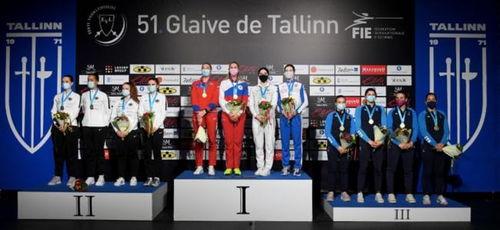 2021年国产男女视频,情感交织，光影流转