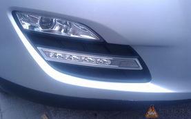 国产荣威安装迎宾灯视频,打造尊贵出行体验